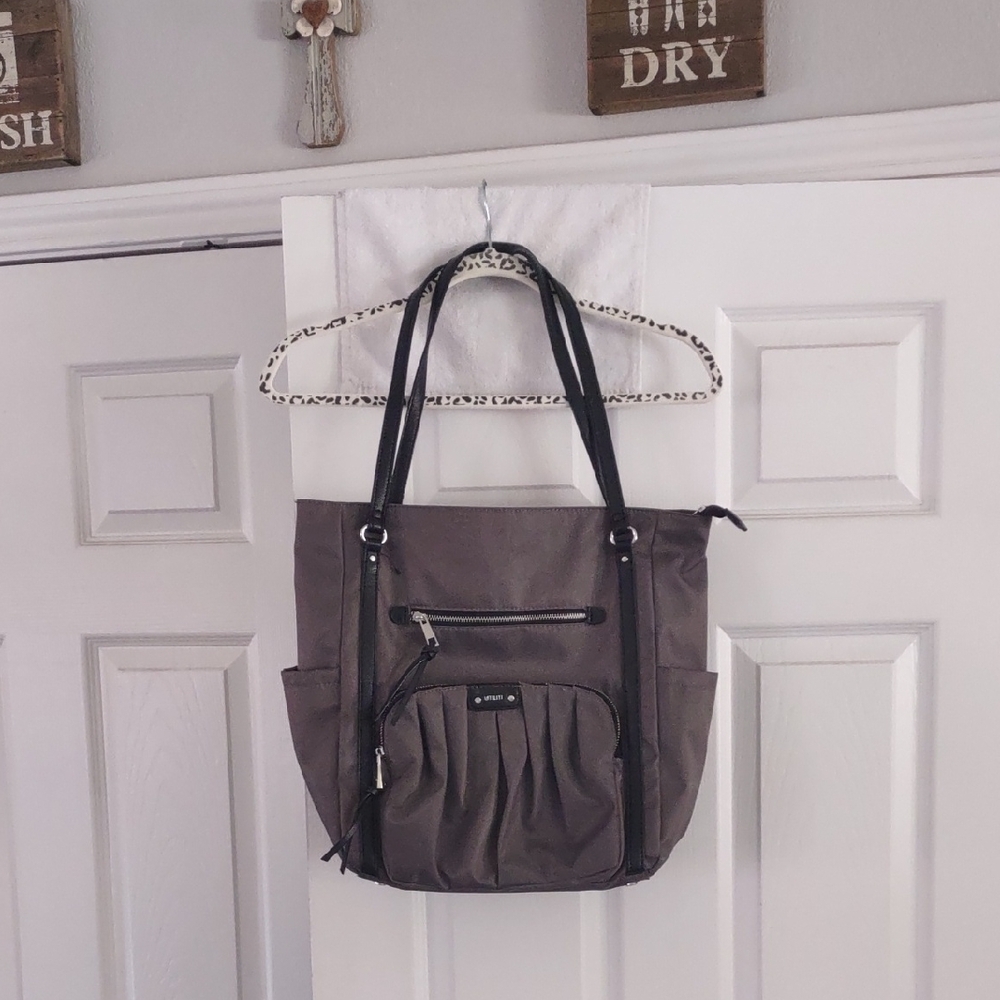 Ultiti ultimate carry on laptop tote bag fits over luggage to carry 7  pockets